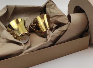 Coreless roll paper