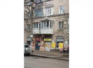Selling. Shop-cafe 250 sq. 12th quarter. st. 152nd division