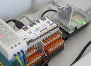 linux-based data logger