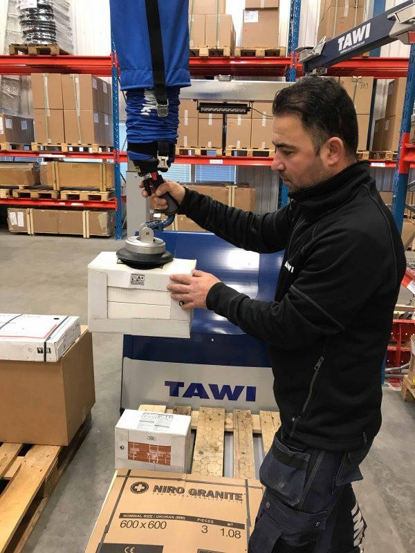 Customized vacuum lifter