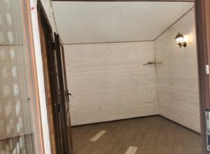Selling a warehouse store in the center of Zhitomir