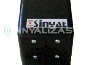 7047