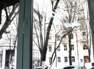 Premises in the historical center of Kiev. B. Khmelnitsky. m University