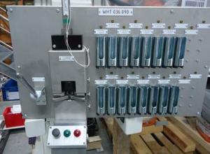 Storage and feed systems with control measurement