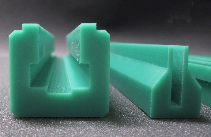 Plastic processing - Milling and turning parts