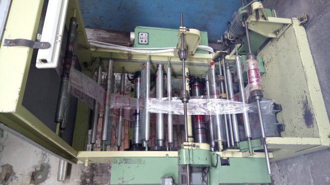 Selling two-color flexo printing machine