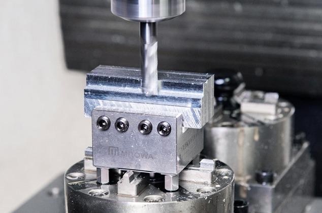 3D Printing for Prototyping and Low Volume Manufacturing 