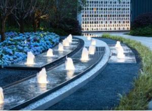 Foamy fountains