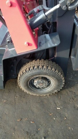 Loader NISSAN 1.5 t gaz-bezin