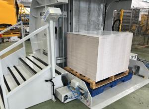 Pile Turner with Automatic Centering System