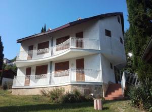 LUPUS Ltd. sells a hotel with a restaurant in Varna, Bulgaria