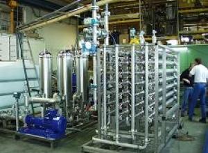 Dye and product desalination