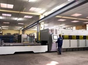 Laser cutting