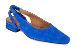 Flat shoe in leather