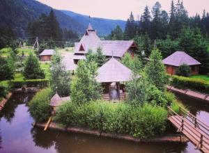 Hotel complex with 20 rooms in the Carpathians