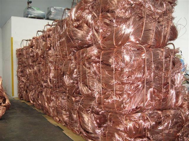 Copper ore scraps 