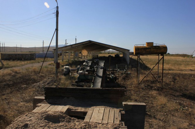 Selling a brick factory, greenhouses ..