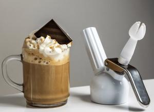 Whipped Cream N2O Chargers to Create Whipped Cream in 5 Minutes