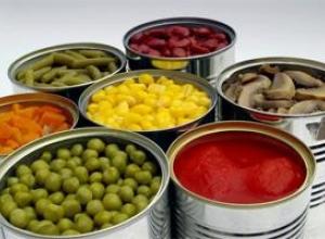 Italian preserved food 