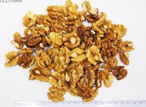 WALNUT HALVES AND QUARTERS 70/30 OP. 10 KG