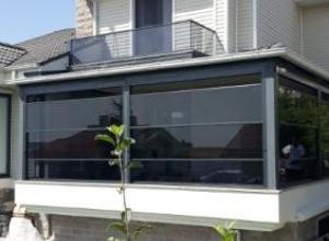 VERTICAL GLAZING SYSTEM