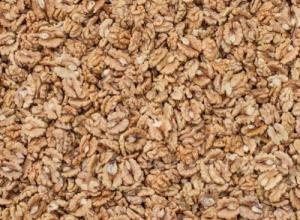 Walnut kernels