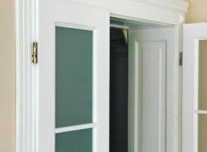 Wooden interior doors 