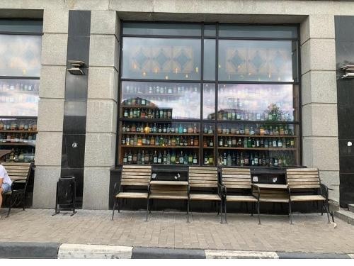 Motorized aluminium window system with remote control