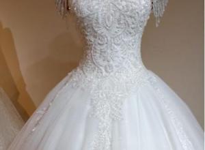 Wedding dress 