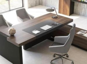 EXECUTIVE CHAIRS