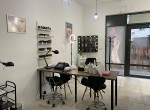  Profitable business for sale - beauty salon in Ursynov
