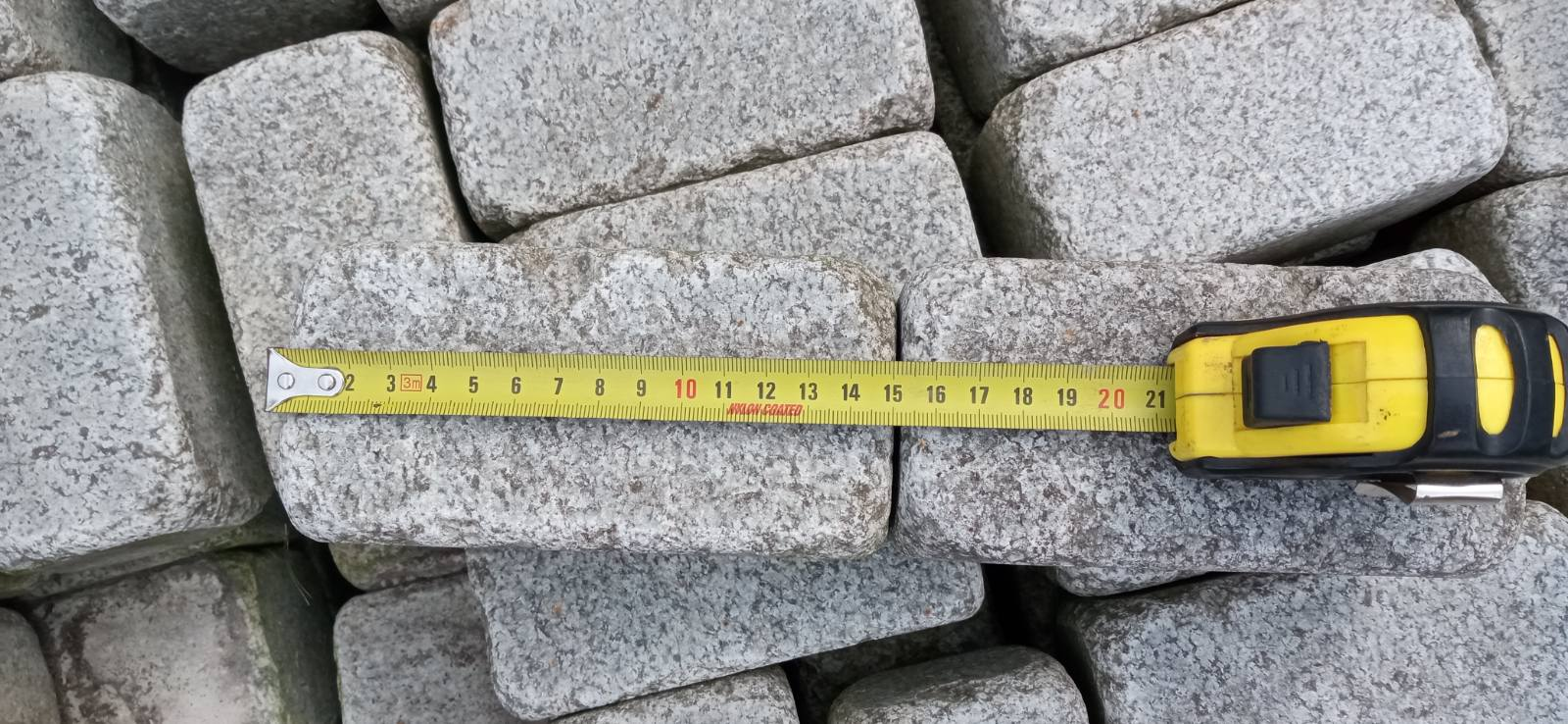  Line for tumbling paving stones