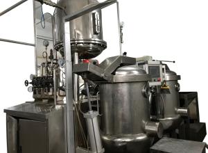 Equipment for the production of chocolates with nougat and fruit snacks