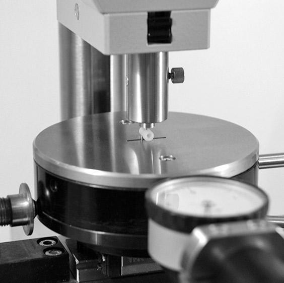 MULTI-COMPONENT INJECTION MOLDING