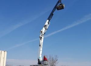 Telescopic Cranes 
