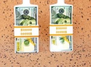 Ceramic Bottle for Vodka "Wad of Cash"