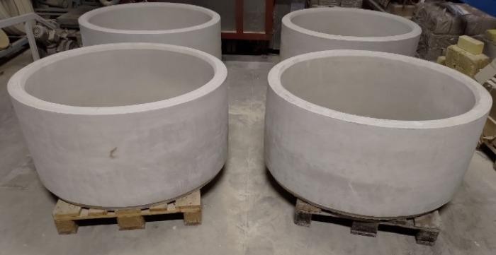 Oval crucible
