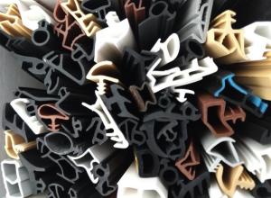Renovation profiles in rubber and spongue