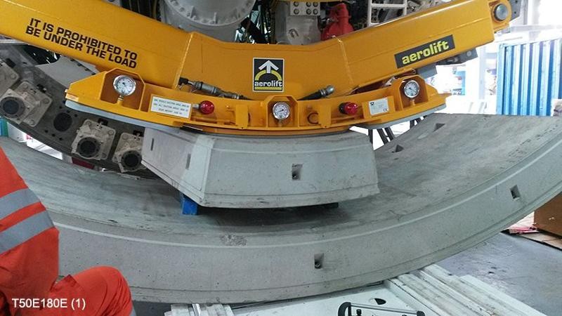 Lifting Heavy Steel Plates And Metal Sheets