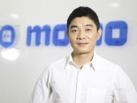 Momo Agrees on $735 Million Deal for Tinder-Like Rival