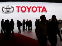 Toyota to invest about $500 million in Uber for driverless cars