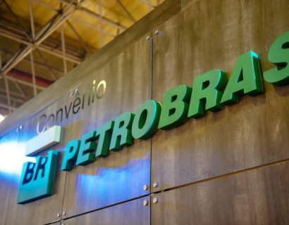 Vitol-Led Group to Buy Petrobras Africa Stake for $1.5 Billion