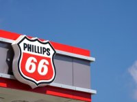 Phillips 66 to buy back 35 mln shares from Berkshire Hathaway